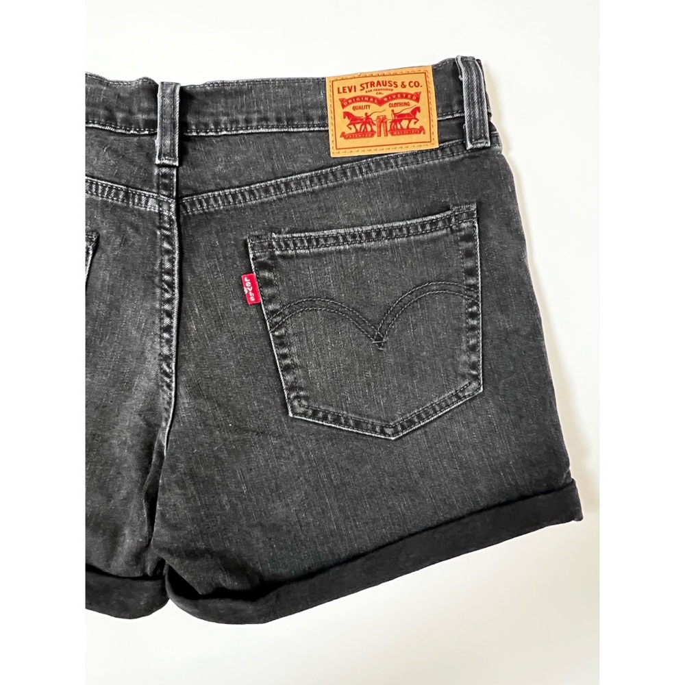 Levi’s Originals Black Denim Roll Up Shorts Sz 29